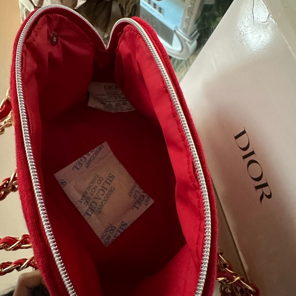 Dior - Picture 14 of 16